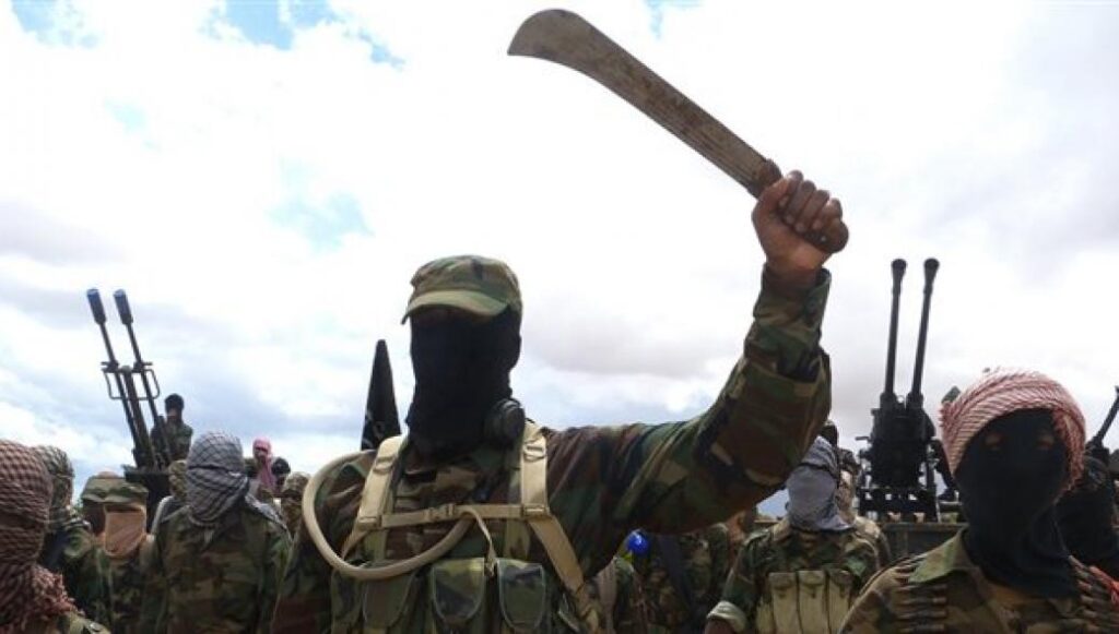 «Λουτρό» αίματος με οκτώ νεκρούς σε στρατιωτική κατασκήνωση στη Σομαλία