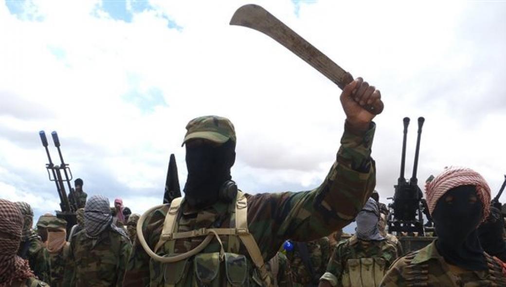 «Λουτρό» αίματος με οκτώ νεκρούς σε στρατιωτική κατασκήνωση στη Σομαλία