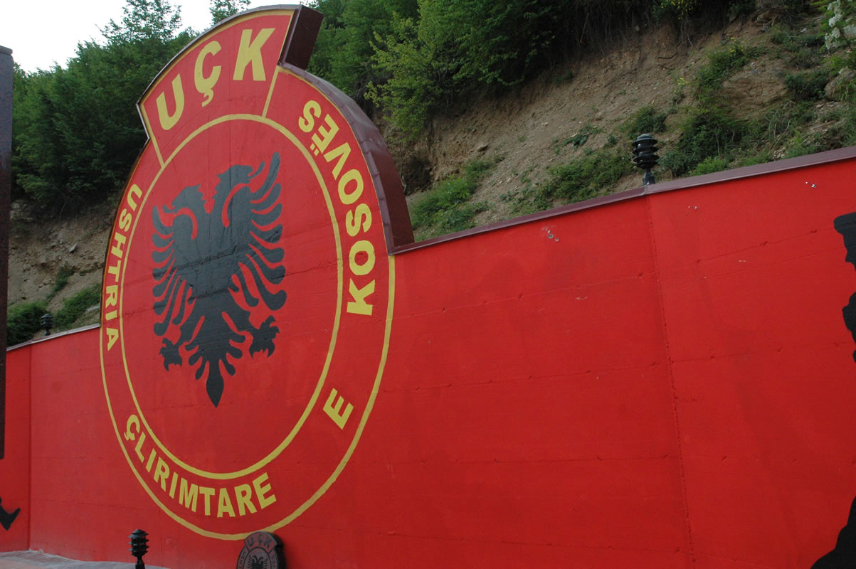 Aλβανοί παρακρατικοί στα Εξάρχεια: Συνελήφθησαν δύο μέλη του UCK στην μεγάλη αστυνομική επιχείρηση