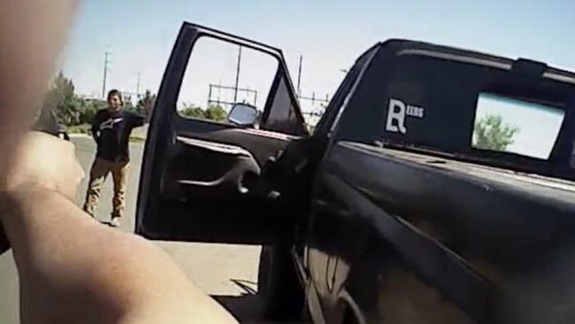 ΗΠΑ: Αστυνομικοί πυροβολούν εν ψυχρώ 19χρονο και τον σκοτώνουν