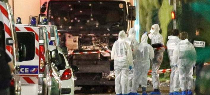 «O Αλλάχ είναι μεγάλος» φώναζε ο τρομοκράτης της Νίκαιας – Η στιγμή της εκτέλεσης του μακελάρη (Νέο βίντεο)