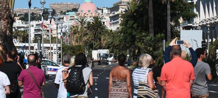 Ακυρώθηκαν γιορτές, φεστιβάλ και εκδηλώσεις στην περιοχή, μετά το μακελειό της Νίκαιας