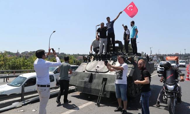 Τελειωτικό χτύπημα στον τουρισμό της Τουρκίας το πραξικόπημα