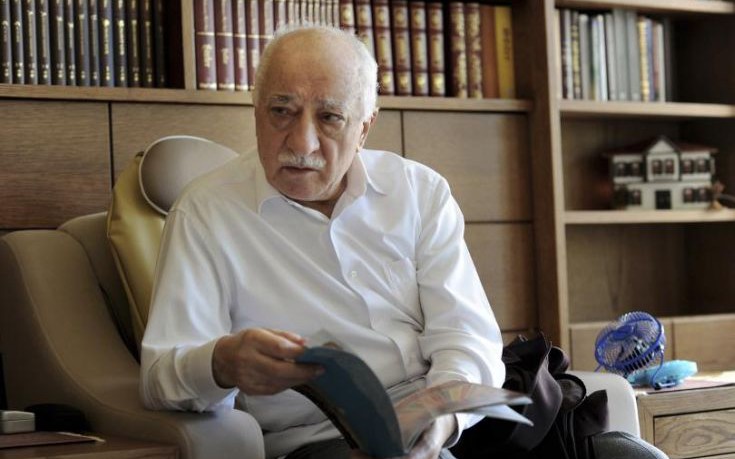 Εκπρόσωπος Ερντογάν: «Ετοιμάζουμε το αίτημα έκδοσης του Γκιουλέν»