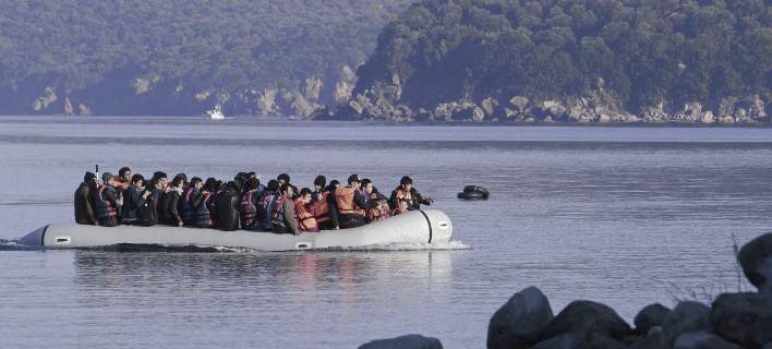 Άλλες δυο βάρκες με 63 μετανάστες και πρόσφυγες στη Λέσβο