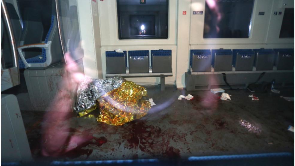 Το αιματοβαμμένο τρένο στη Γερμανία από την επίθεση του Αφγανού (φωτό)