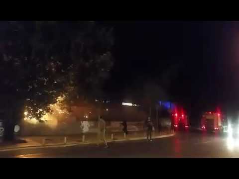 Φωτιά έξω από το Καυτανζόγλειο Στάδιο στη Θεσσαλονίκη (βίντεο)