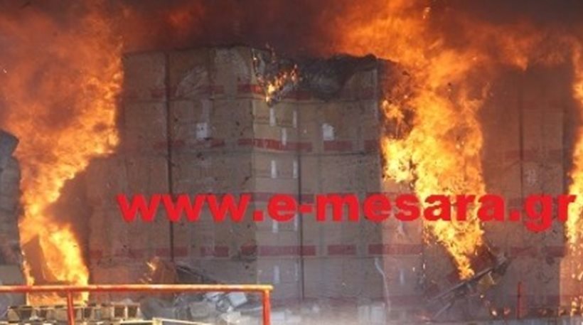 Ολοκληρωτική η καταστροφή από τη φωτιά στο συσκευαστήριο στο Τυμπάκι Ηρακλείου