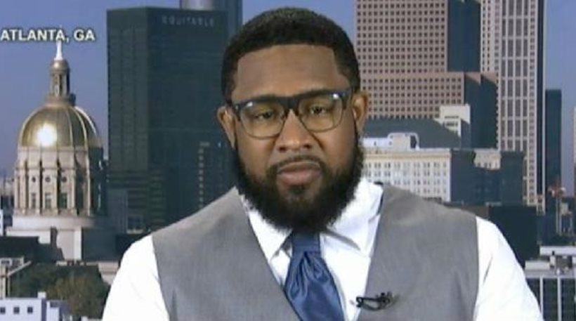 Ανέβασε βίντεο με τη δολοφονία Αφροαμερικανού από αστυνομικούς… και έχασε τη δουλειά του