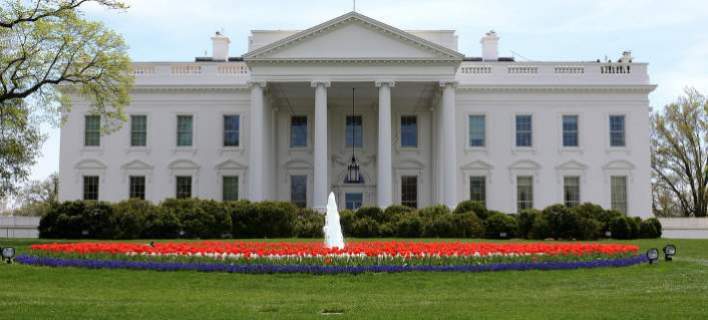 ΗΠΑ: Ο Λευκός Οίκος καταδικάζει την επίθεση στην εκκλησία της Νορμανδίας και προσφέρει βοήθεια στη Γαλλία