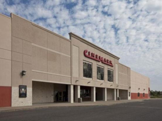 ΗΠΑ: Άντρας βγάζει όπλο σε παιδί στο σινεμά επειδή… του κλωτσούσε την θέση!