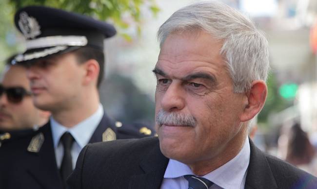 Ν. Τόσκας για φωτιά στην Εύβοια: «Δεν υπάρχει κίνδυνος για τη Λίμνη»