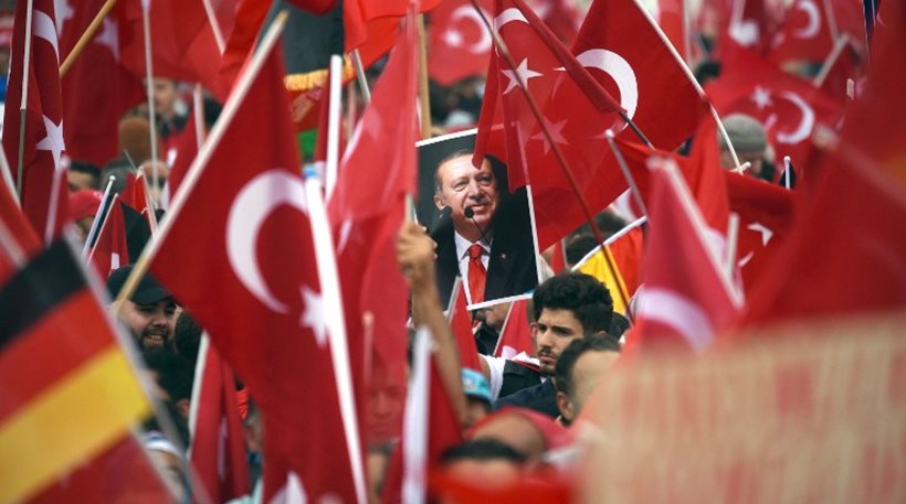 Independent: «Η Τουρκία θα γίνει νέα Συρία» – «Βαριά σύννεφα» πλησιάζουν απειλητικά από την Ανατολή την Ελλάδα