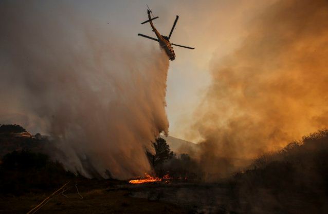 Ολονύχτια «μάχη» με τις φλόγες στη Βόρεια Εύβοια – Στο όρος Καντήλι επικεντρώνονται οι πυροσβεστικές δυνάμεις (βίντεο)