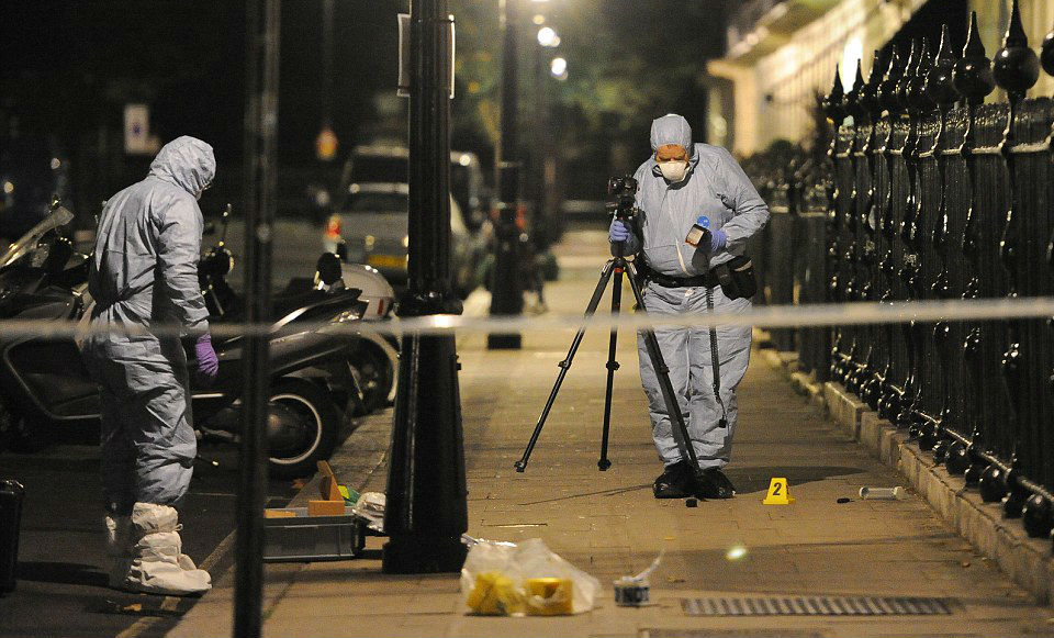 Τρομοκρατικό χτύπημα στο Λονδίνο: 19χρονος  ισλαμιστής «μοναχικός λύκος» σκότωσε με μαχαίρι γυναίκα και τραυμάτισε άλλους 5 ανθρώπους