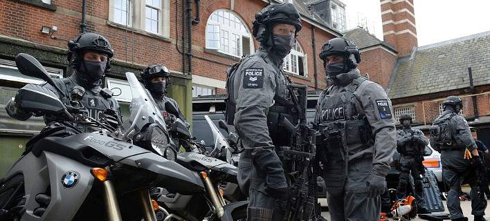 Λονδίνο: Σε εφαρμογή από σήμερα η επιχείρηση «Ηρακλής» – Ομάδα Ειδικών Δυνάμεων στους δρόμους με μηχανές BMW (φωτό&vid)