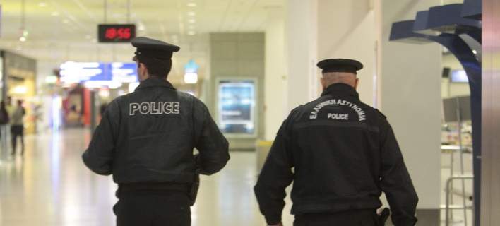 Ρόδος: Σύλληψη δύο μεταναστών που προσπάθησαν να ταξιδέψουν με πλαστά έγγραφα στην Ιταλία