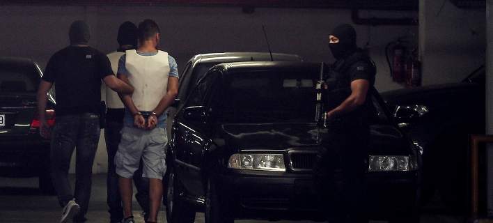 Σε εξέλιξη η μεταγωγή Σακκά και Σεϊσίδη στις φυλακές Δομοκού και Μαλανδρίνου