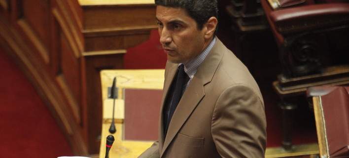 Λ.Αυγενάκης: «5.000 πρόσφυγες αναμένονται συνολικά στην Κρήτη, με εν κρυπτώ ενέργειες της κυβέρνησης»