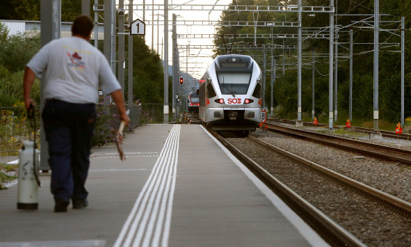 Επίθεση στην Ελβετία: Υπέκυψε στα τραύματά της μια τραυματίας – Νεκρός και ο 27χρονος δράστης (upd)