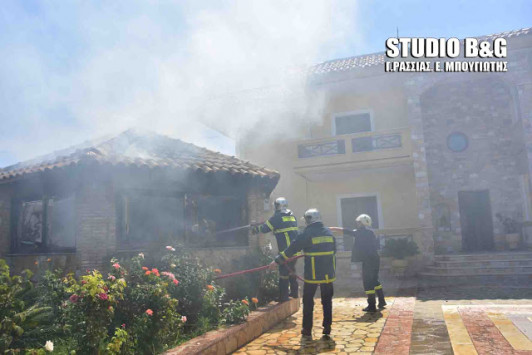 Λαμπάδιασε σπίτι στο Ναύπλιο – Διεξάγεται προανάκριση για τα αίτια (vid)