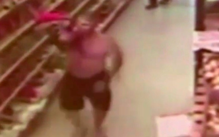 Κάμερα από σούπερ μάρκετ καταγράφει την προσπάθεια αρπαγής παιδιού (φωτό,vid)