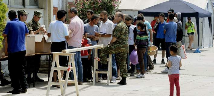 Αυξήθηκαν κατά 464 οι πρόσφυγες στα κέντρα υποδοχής των Ενόπλων Δυνάμεων