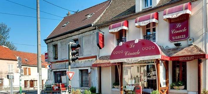 Παρίσι: Εστιάτορας έδιωξε από το κατάστημα μουσουλμάνες με μαντίλα (φωτό,vid)