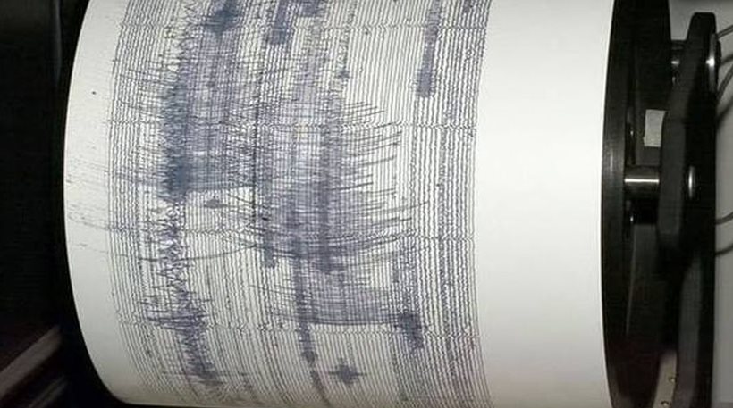 Ισχυρή σεισμική δόνηση 7,4 ρίχτερ και στον Ατλαντικό – Δεν έχει εκδοθεί άμεση προειδοποίηση για τσουνάμι