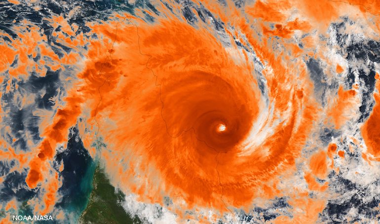 11 νεκροί, 17 αγνοούμενοι και 1600 αποκλεισμένοι από τον ισχυρό τυφώνα στη Β.Α Ιαπωνία (φωτό)