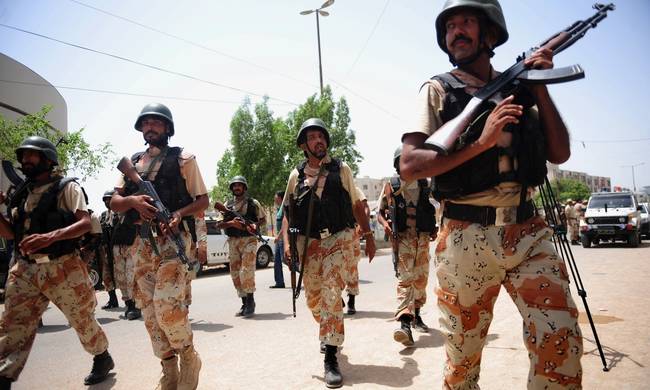 Πακιστάν: Τέσσερις βομβιστές αυτοκτονίας νεκροί σε επίθεση κατά χριστιανικής κοινότητας