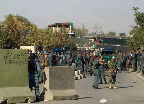 Διπλή επίθεση αυτοκτονίας κοντά στο υπουργείο Άμυνας στην Καμπούλ – Τουλάχιστον 24 νεκροί και 91 τραυματίες