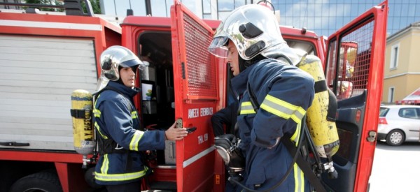 Πυρκαγιά σε οικοπεδικό χώρο επί της Λεωφόρου Κηφισίας στο Μαρούσι
