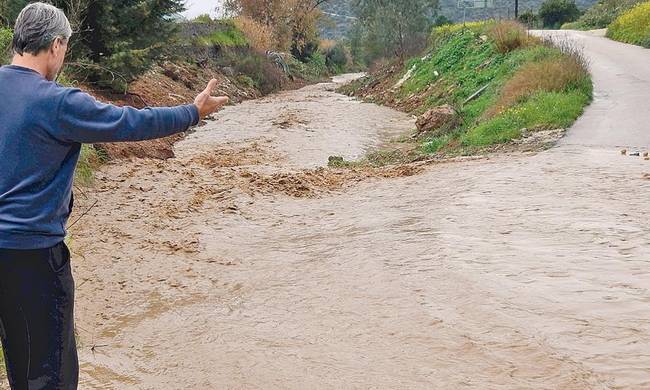 Αποκλεισμένα τρία χωριά στον δήμο Ευρώτα από τη σφοδρή κακοκαιρία