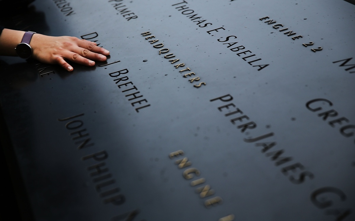 Δεκαπέντε φωτογραφίες από το «Σημείο Μηδέν» για τα 15 χρόνια από την ημέρα που άλλαξε τον κόσμο (φωτό)