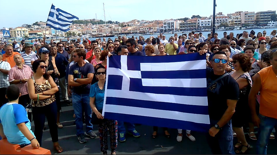 Λέσβος: Διαμαρτυρία των κατοίκων της Μόριας και των γύρω περιοχών για την ασφυκτική κατάσταση με τους μετανάστες [φωτό]