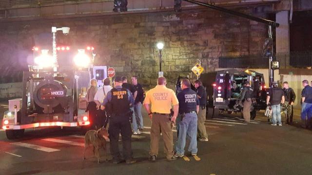 Νιού Τζέρσεϊ: Συναγερμός για ύποπτο αντικείμενο σε σταθμό τρένου στην περιοχή Ελίζαμπεθ (vid)