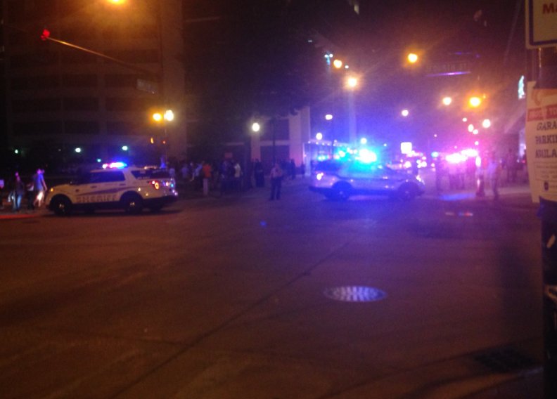 ΕΚΤΑΚΤΟ: Πυροβολισμοί κοντά στο Πανεπιστήμιο του Ιλινόις – Πληροφορίες για νεκρό και τραυματίες (φωτό, βίντεο)