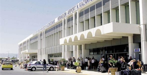 Ηράκλειο: Συνέλαβαν αλλοδαπούς για πλαστογραφία διαβατηρίων