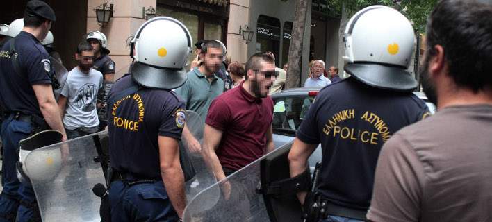 Στο γηροκομείο Πειραιά έκαναν κατάληψη τα μέλη του «Ρουβίκωνα»