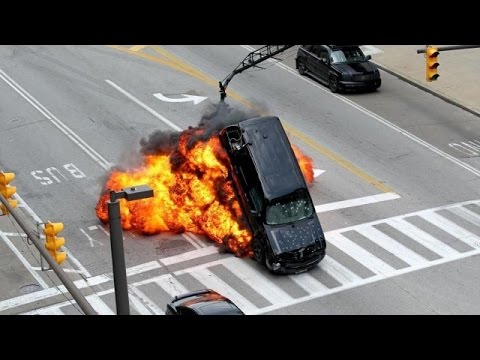 Βίντεο: Θανατηφόρες ανατινάξεις αυτοκινήτων