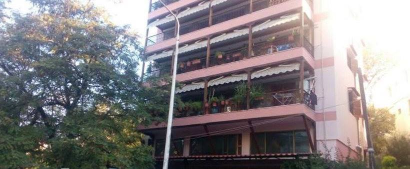 Θεσσαλονίκη: Πολυκατοικία «βούλιαξε» λόγω των έργων του Μετρό (εικόνα, vid)