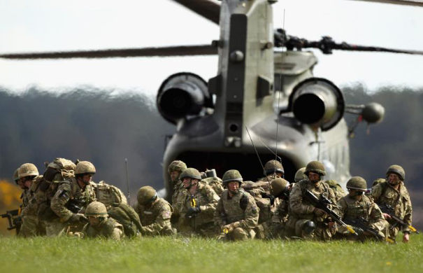 Το Ηνωμένο Βασίλειο θα συνεχίσει να μπλοκάρει τη δημιουργία ‘Ευρωστρατού’