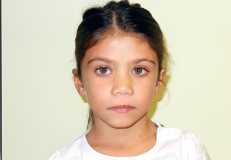 Ζητείται στέγη για την μικρή 6χρονη στον Τύρναβο ενώ ψάχνουν και τους βιολογικούς γονείς