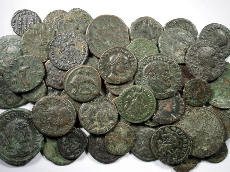 Κάλυμνος: Πιάστηκε στη μηχανή με τις τσέπες γεμάτες αρχαία νομίσματα