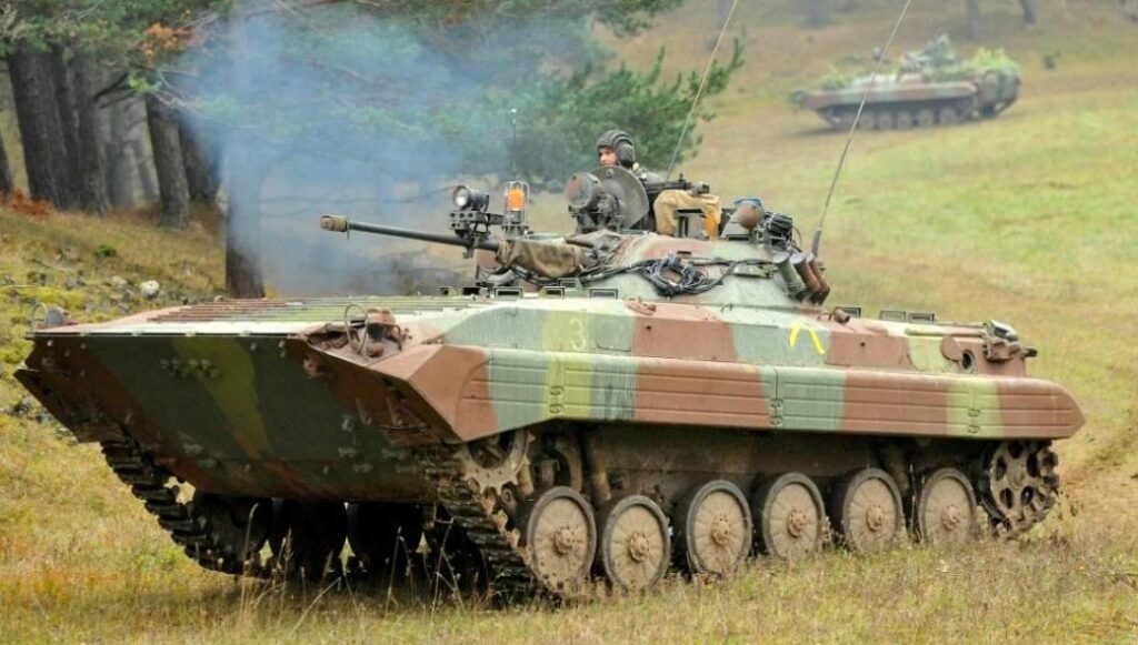 Ρωσική προσφορά για δωρεάν παροχή 200 μεταχειρισμένων ΤΟΜΑ BMP-2! – Ζητείται πολιτική λύση στο αμυντικό αδιέξοδο