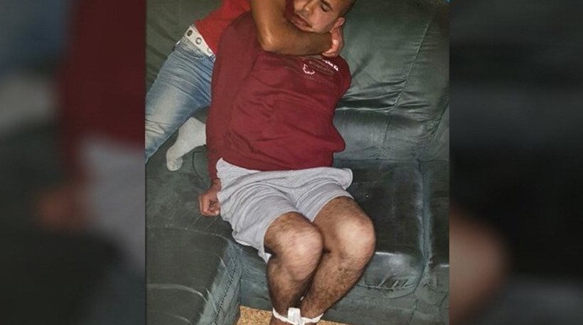 Δείτε πως μετανάστες έπιασαν επίδοξο καμικάζι στη Γερμανία (φωτό)