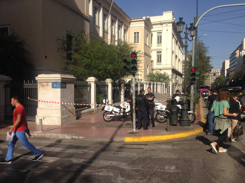 Λήξη συναγερμού στο ΣτΕ: Φάρσα ήταν το τηλεφώνημα για βόμβα… (φωτό, βίντεο)