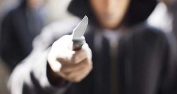 Σοκ στην Άνω Γλυφάδα – Συμμορία ανηλίκων σπέρνει τον τρόμο στην περιοχή – Eπιτέθηκαν σε μαθητή και του έκλεψαν μέχρι και τα παπούτσια!