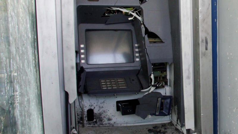 Φωκίδα: Ανατίναξαν ΑΤΜ αλλά … έφυγαν χωρίς τα χρήματα